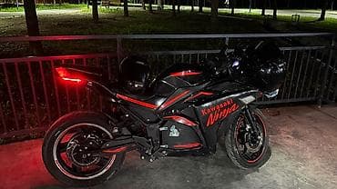 bad ass: Спортивный мотоцикл в стиле Kawasaki Ninja - Кузов: обтекаемый — 3
