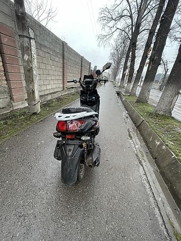 lend kruzer 200: Скутер/мопед 50–150 см³ (визуально спортивного типа, черный цвет) — 2