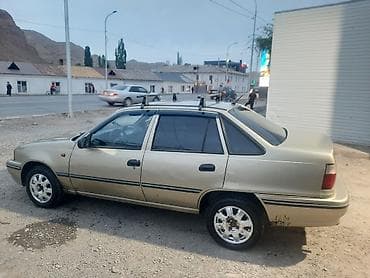 Унаа сатуу: Daewoo Nexia: 2007 г., Кол менен иштөөчү, Хетчбек — 3