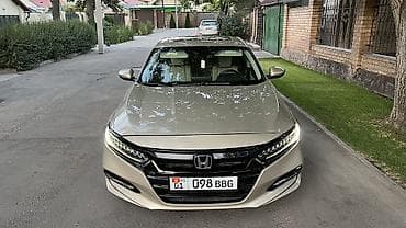 Honda Accord: 2018 г., 2 л, Автомат, Гибрид, Седан — 3