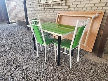 шкаф бу: Продаётся кухонный стол со стульями — 2