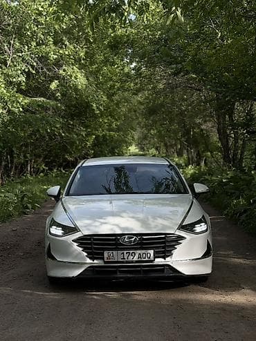 byd e1: Hyundai Sonata: 2019 г., Седан — 1