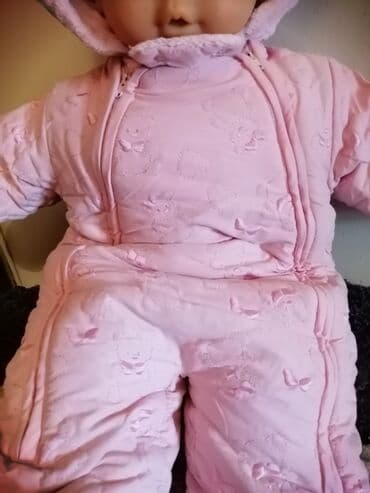 детский зимний комбез для новорождённых: Детские тёплые и на межсезонье комбезы б/у. Состояние хорошее. На — 26