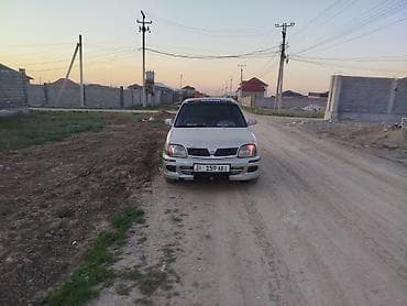 Nissan Micra: 2000 г., 1.3 л, Механика, Бензин, Хэтчбэк