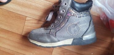 Детская обувь: Продаю сапоги осень - зима для девочки белый 26 размер зима осень. в — 11