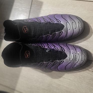 nike tech flice: Футбольные бутсы/сороконожки Nike с носком-«гольфом». - Тип — 7