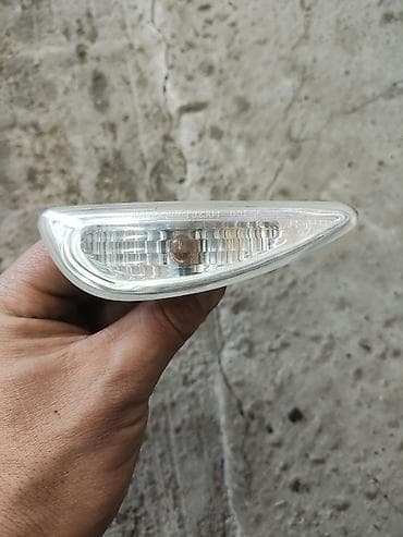 авто лампа: Комплект автомобильных световых элементов и проводки. Состав: - — 4