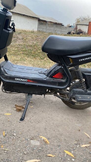 скуторов: Электроскутер DRONGO (черный) - Компактный городской электроскутер с — 3