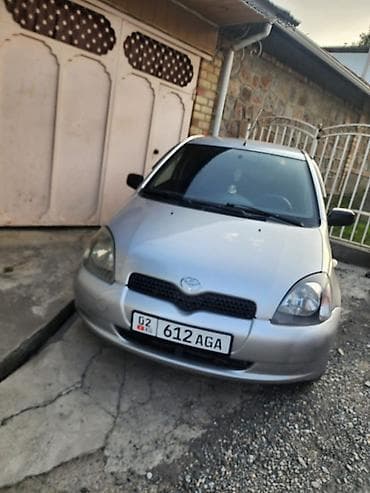 Toyota Yaris: 2001 г., Механика, Бензин, Хэтчбэк