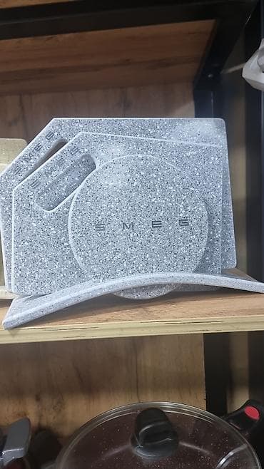 Набор разделочных досок SMEG с подставкой - Комплектация: 3