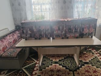 встроенная кухонная мебель для маленькой кухни: Кухонный мягкий уголок, Б/у, Дерево, цвет - Коричневый — 8