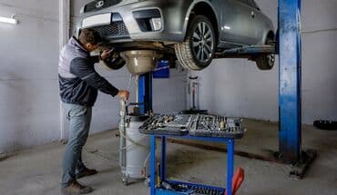 помощник автомеханика: Требуется Автомеханик - Мелкосрочный ремонт, Оклад+Процент, 1-2 года опыта, Официальное трудоустройство — 1