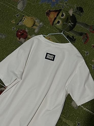 Женские брюки: Белая футболка Min Min Wears - Базовая свободная футболка с коротким — 5