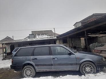 mitsubishi karisma: Volkswagen Passat: 1991 г., Универсал — 4