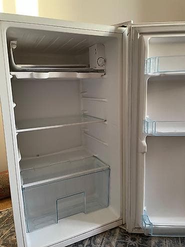 dvd player bbk: Компактный однокамерный холодильник с морозильной полкой. - Тип — 2