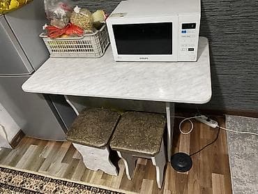 small table: Кухонный стол и стул, цвет - Серый — 1