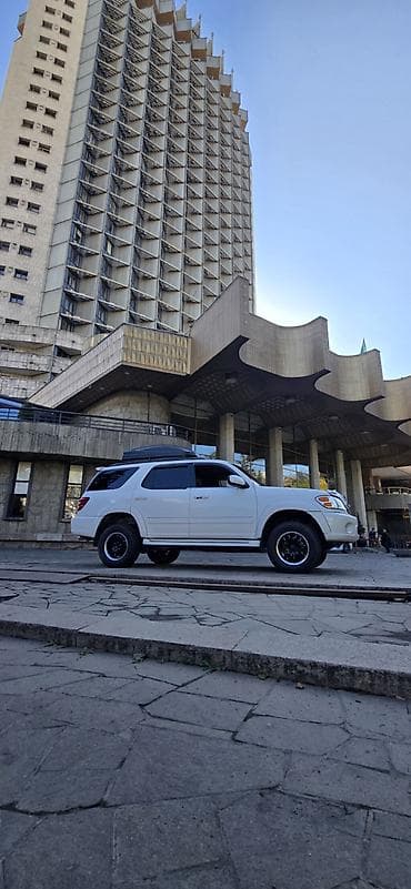 q7 audi: Toyota Sequoia: 2002 г., 4.7 л, Автомат, Бензин, Внедорожник — 3