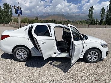 Продажа авто: Citroen C-Elysee: 2018 г., Механика, Газ, Седан — 4