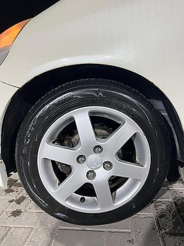 beta ff: Honda Fit: 2001 г., 1.3 л, Автомат, Бензин, Хэтчбэк — 8