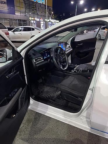 продаю byd: BYD E2: 2021 г., Электромобиль, Хэтчбэк — 3