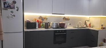 Кухонный гарнитур угловой с техникой и подсветкой - Планировка