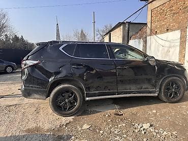 Chery: Аварийный SsangYong Rexton, чёрный кузов. Мотор коробка целые. Пробег — 4