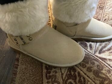 зимние сапоги: 36разм. Очень тёплый 
Новый . Из первых выпуска 
Качественный — 2
