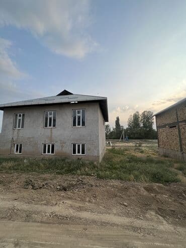 продаю дом новониколаевка: Дом, 200 м², 6 комнат, Собственник — 7