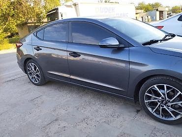 eclipse cross: Hyundai Avante: 2019 г., 1.6 л, Вариатор, Бензин, Седан — 2