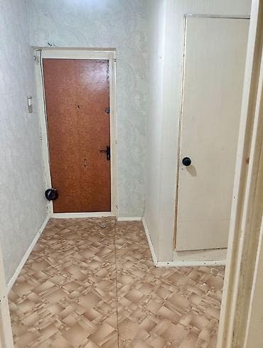 Недвижимость: 1 комната, 35 м², 12 мкр 105 серия, 5 этаж, Косметический ремонт — 2