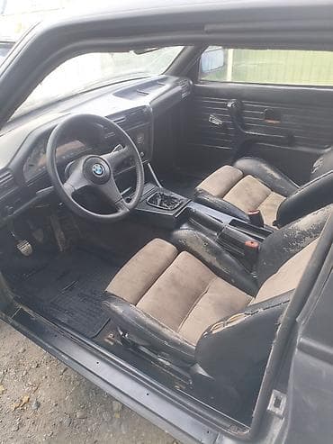 BMW 3 series: 1985 г., 2.5 л, Механика, Бензин, Купе