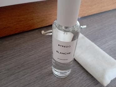 Айымдардын бут кийими: Byredo Blanche Eau de Parfum - Формат: спрей, стеклянный флакон 40 мл — 1