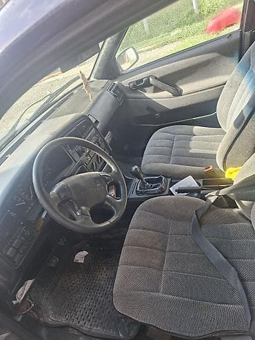 transporter multivan: Volkswagen Passat Variant: 1993 г., Механика, Универсал — 2