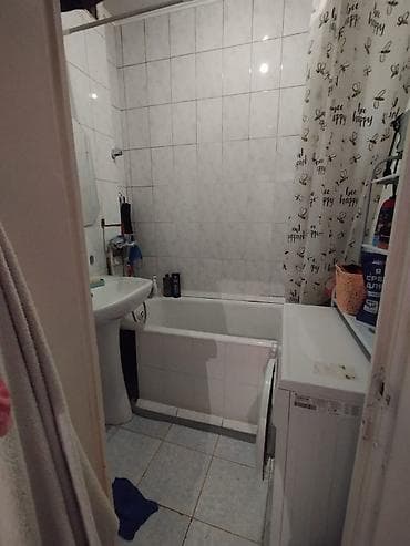 105: 3 комнаты, 60 м², Кызыл Аскер 105 серия, 5 этаж — 9