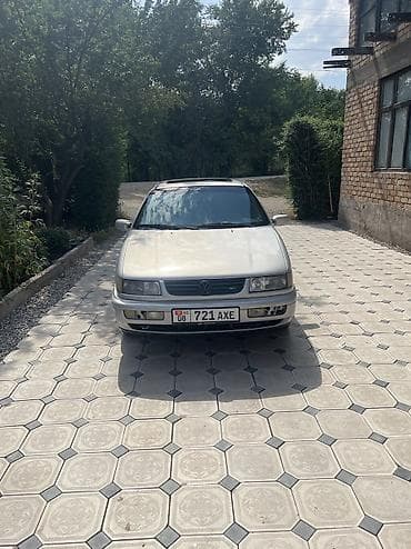 Продажа авто: Volkswagen Passat: 1995 г., 1.8 л, Механика, Бензин, Седан — 1