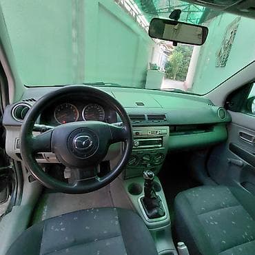 mazda cronos: Mazda 2: 2005 г., 1.3 л, Механика, Бензин, Хэтчбэк — 6