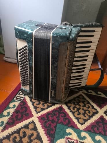 Продается аккордеон от фирмы Калуга