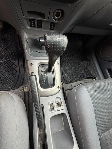 тае: Toyota RAV4: 2002 г., 2 л, Автомат, Бензин, Внедорожник — 6