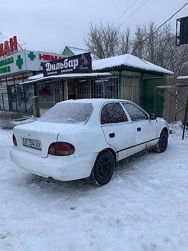 Hyundai Accent: 1996 г., 1.6 л, Механика, Бензин, Седан