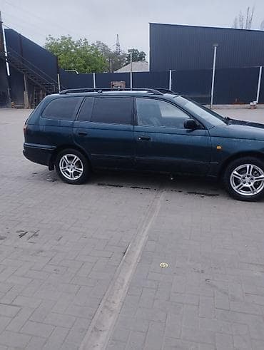gets машина: Toyota Carina E: 1995 г., Универсал — 3