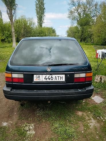куплю маш: Volkswagen Passat: 1990 г., Универсал — 2