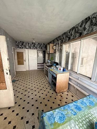 коттедж продаю: 📍Продается участок с домом под снос 📍Адрес: Кемеровский переулок, 6 — 5