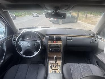 Mercedes-Benz E-Class: 2001 г., 3.2 л, Автомат, Дизель, Седан — 9