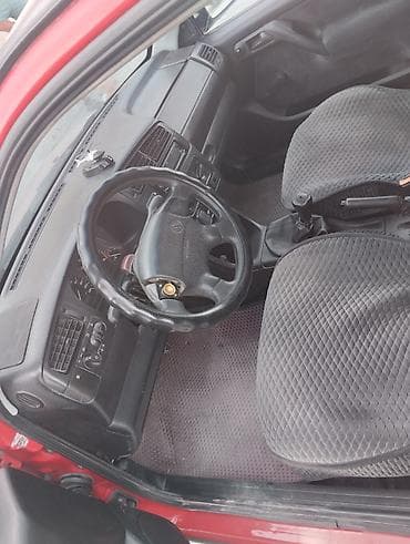 авто прод: Volkswagen Golf: 1994 г., 1.8 л, Механика, Бензин, Универсал — 3