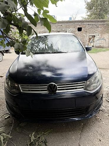 авто подборщик: Volkswagen Polo: 2015 г., 1.6 л, Автомат, Бензин, Седан — 1