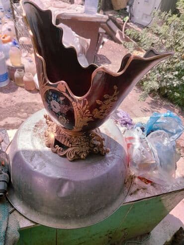 Продаю вазу в отличном состоянии