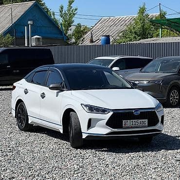 срочно дешево: BYD E3: 2020 г., 0.1 л, Автомат, Гибрид, Седан — 2