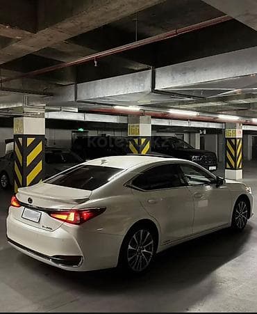 Продажа авто: Lexus ES: 2019 г., 2.5 л, Автомат, Гибрид, Седан — 4