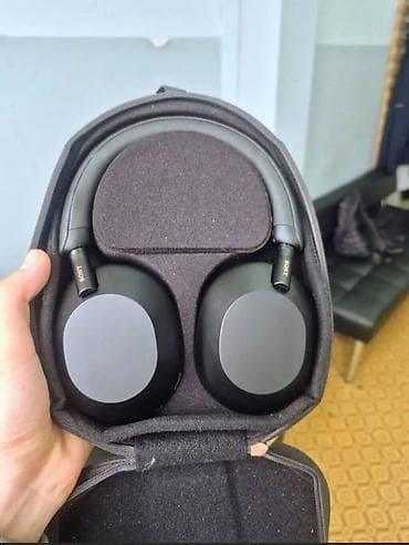 Наушники: Беспроводные накладные наушники Sony WH‑1000XM5 (чёрные) - Фирменное — 2