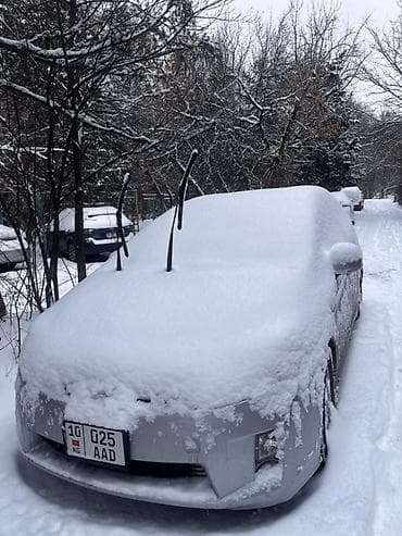 prius: Toyota Prius: 2011 г., 1.8 л, Вариатор, Гибрид, Хэтчбэк — 3